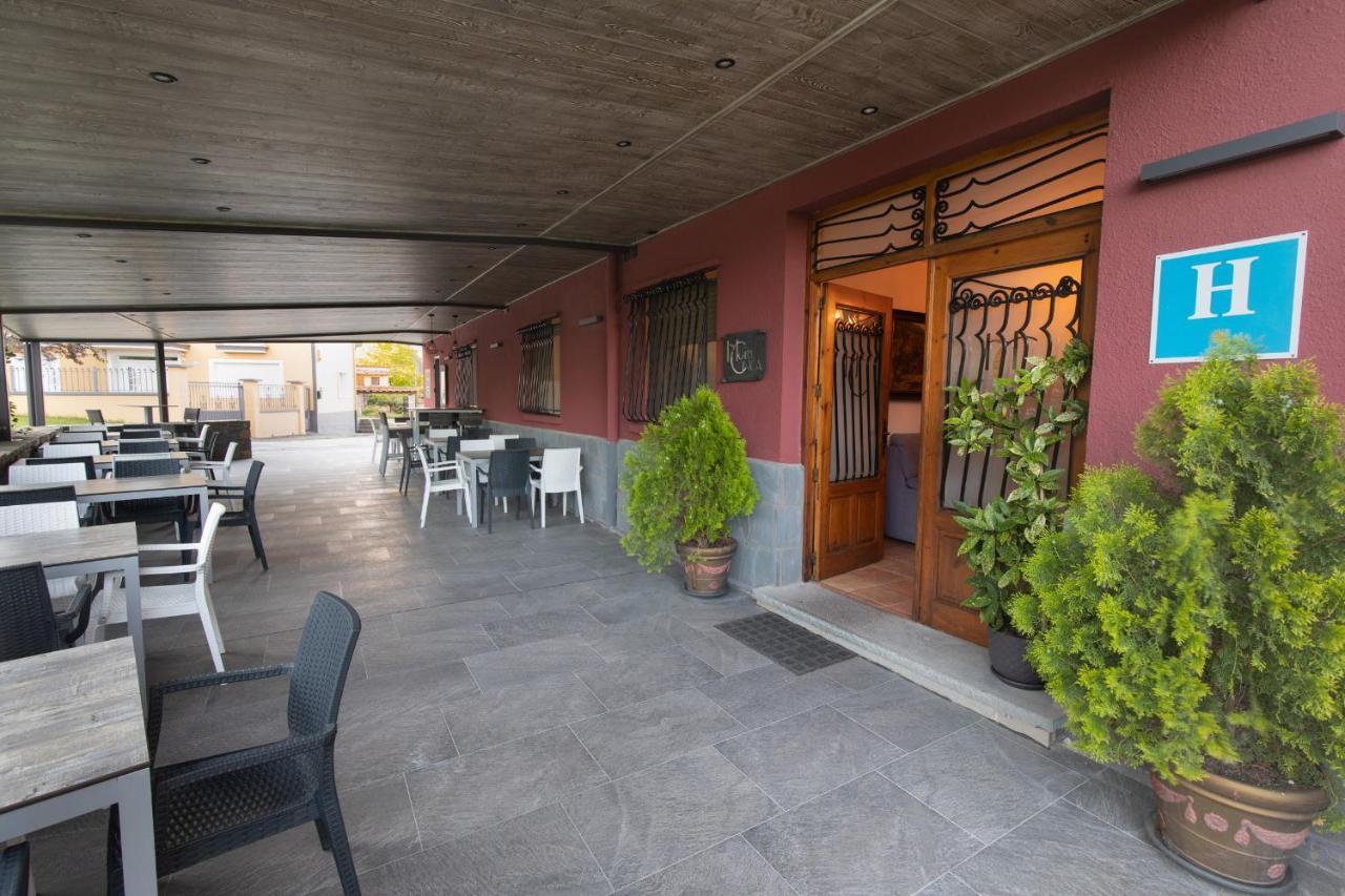 Hotel Cinca Escalona  Exterior photo